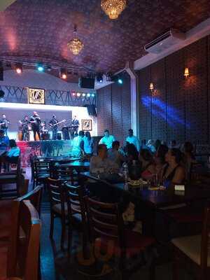 Discoteca 1968 Salsa Show