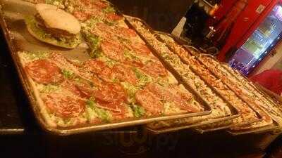 La Piccola Fattoria E Pizzeria