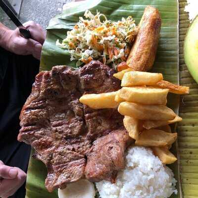 La Barra Comida Tipica