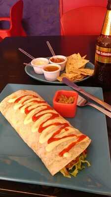 El Tacuate Resterraunt And Bar