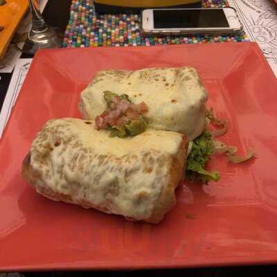 El Tacuate Resterraunt And Bar