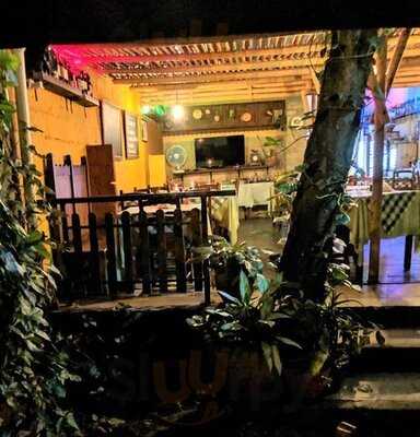 Restaurante Snack Bar Pizzería El Graspo De Uva