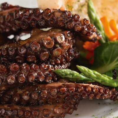 El Correo Y Amada Laureles