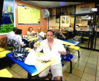 Pollo Tropical