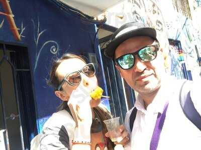 Cremas Doña Alba Comuna 13