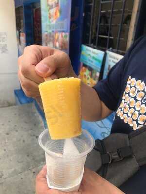 Cremas Doña Alba Comuna 13