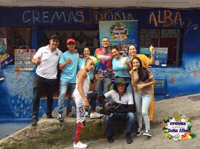 Cremas Doña Alba Comuna 13