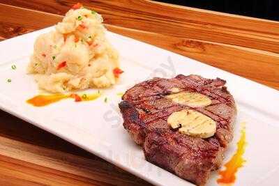 Steak House By Simon Parrilla