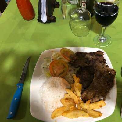 Restaurant Robert Sazon Momposino