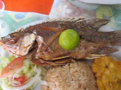 Restaurant Robert Sazon Momposino