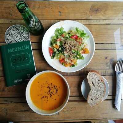 Bun Di Café Bistró