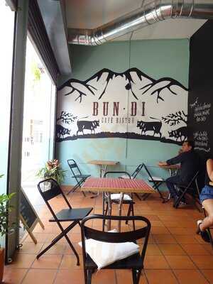 Bun Di Café Bistró