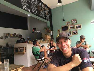 Bun Di Café Bistró