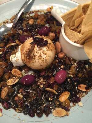 K´fe & Bistro Chantilly