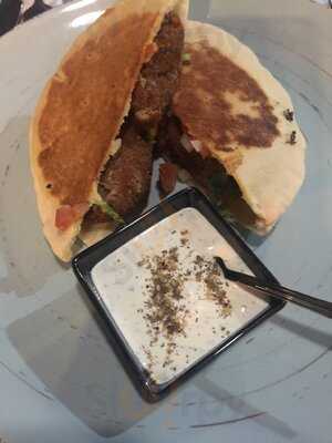 K´fe & Bistro Chantilly