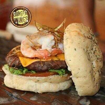 Burger & Wings