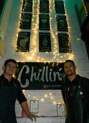 Chillin'drinks And Cocktails