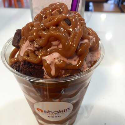 Bocagrande Shakin' Milkshake & Smoothie Bar