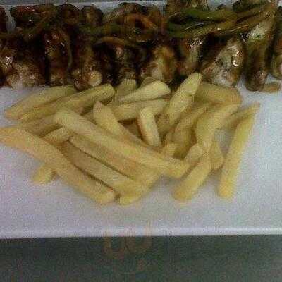 Restaurante Pikos Pizza Y Parrilla