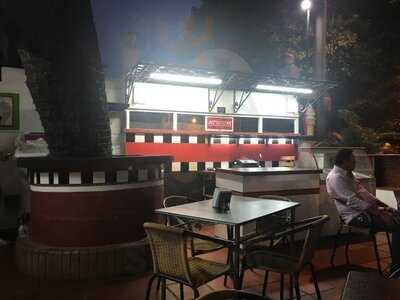 Atrium Pizza & Burger