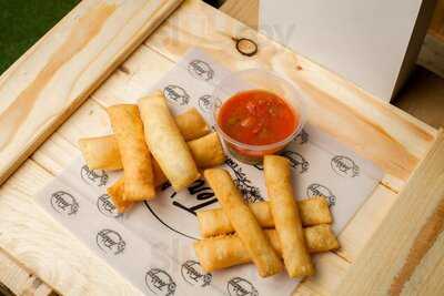 La Terraza - Empanadas Y Canastas