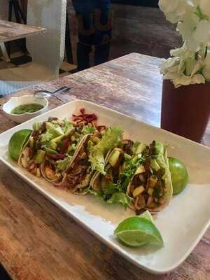 Cevicheria La Antigua Cápsula