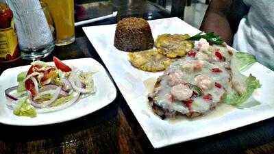 Canoa Restaurante Bar