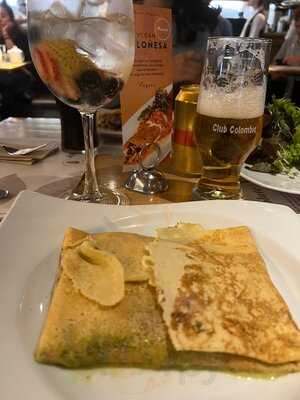 Crepes & Waffles Bogota El Dorado Airport