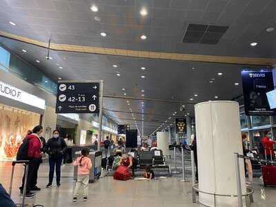 Crepes & Waffles Bogota El Dorado Airport
