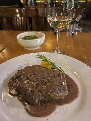 Bistecca E Vino Da Trattoria De La Plaza I Quinta Camacho