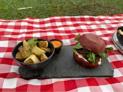 Canasto Picnic Bistró