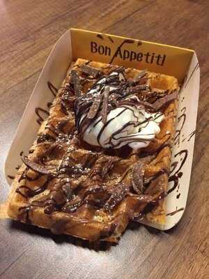 Monsieur Waffle