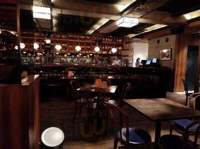 Ugly American Bar & Grill