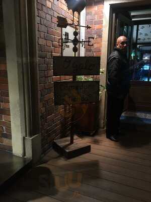 Casa De La Cultura Colombo Portuguesa O Galo