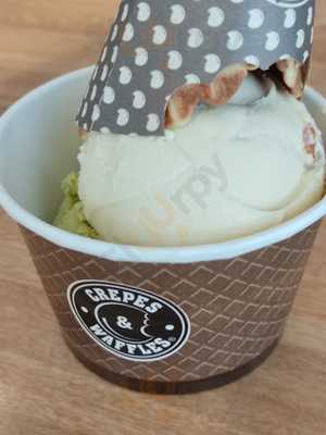 Crepes & Waffles Tesoro