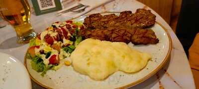 Corrientes Pasta, Pizza Y Parrilla