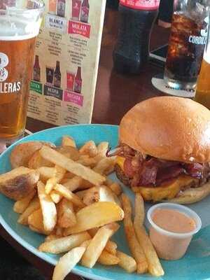 Distrito Burger Bar I Corales