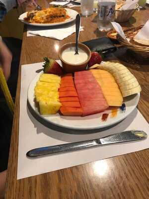 Ventura Soup & Salad