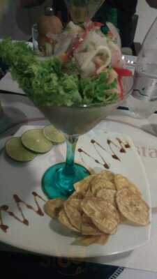 Cafe De Artistas & Bistro Bar