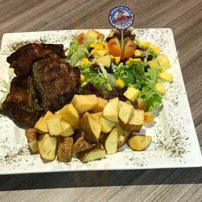 American Diner & Pub