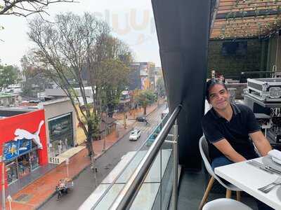 Upper Side 81st Street