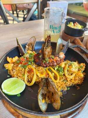 Buena Vida Marisqueria Y Rooftop