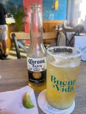 Buena Vida Marisqueria Y Rooftop