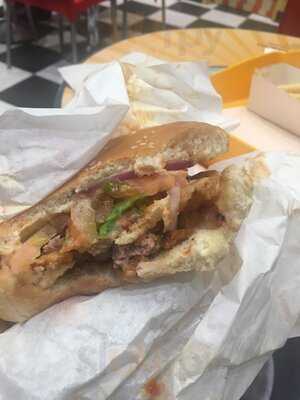 Sierra Nevada Hamburguesas Y Malteadas - Calle 26