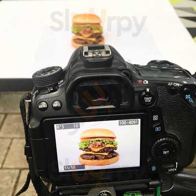 Grillé Better Burgers