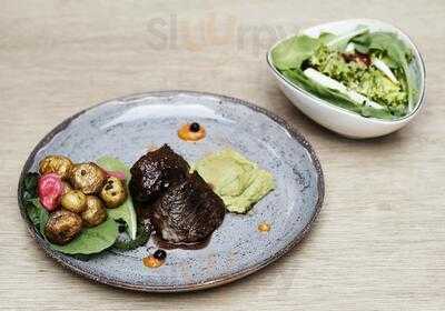 35th Station Restaurant & Bar