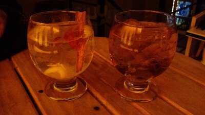 Roxanne Gin Bar And Food