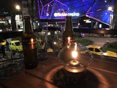 Roxanne Gin Bar And Food