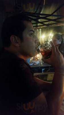 Roxanne Gin Bar And Food