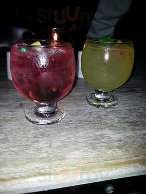 Roxanne Gin Bar And Food